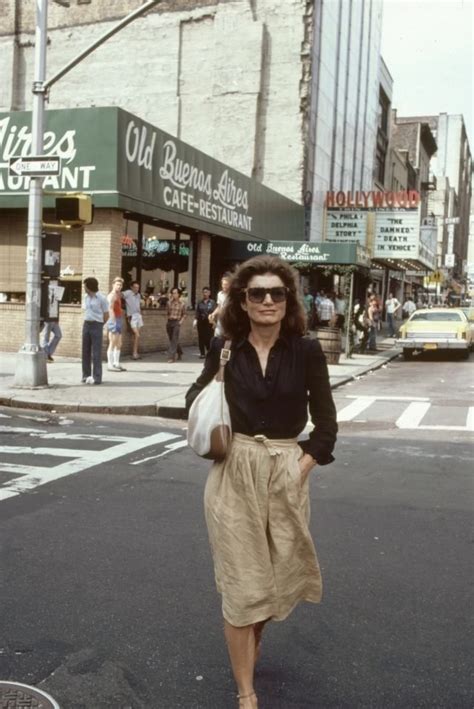 The Fashions of the First Ladies: The Historical Expectations for .